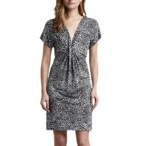 Diane von Furstenberg DVF Black/White Natalie Gathers Ruched Mini Dress Size 2